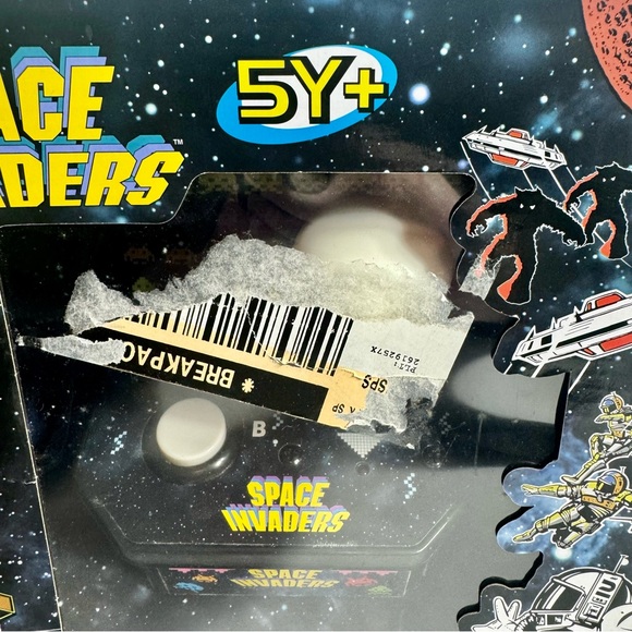 Space Invaders Atari Plug & Play MSi Entertainment TV Arcade Gaming System. - Picture 3 of 11